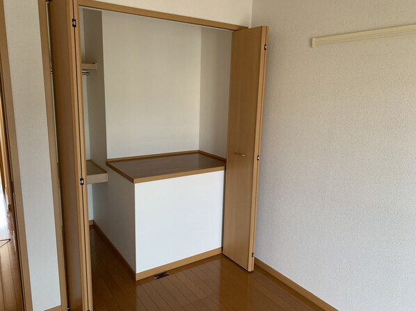 ヴィラ・ポポラーレⅠの物件内観写真